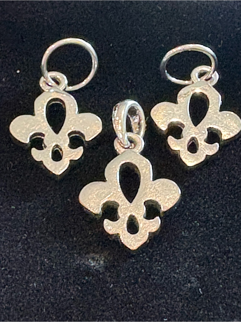 Silver Fleur-de-Lis Pendant and Earring Set
